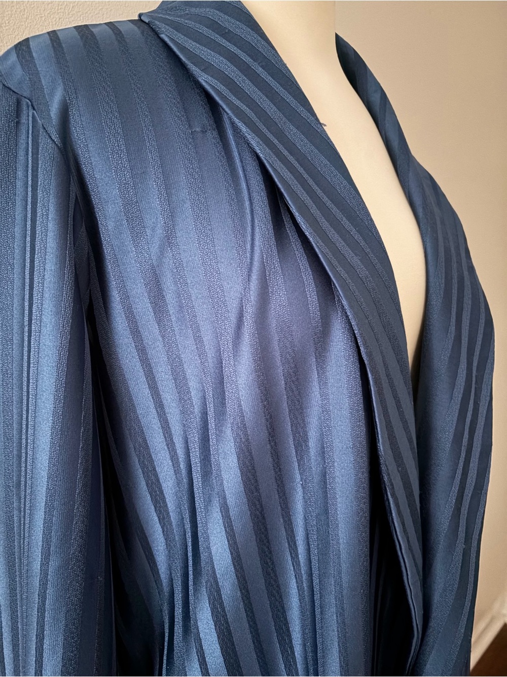 Vintage St. Michael Teal Blue Satin-Like Striped Robe M Loungewear - Picture 11 of 11